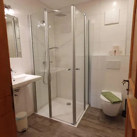 Omesbergerhof * Нойштифт-им-Штубайталь