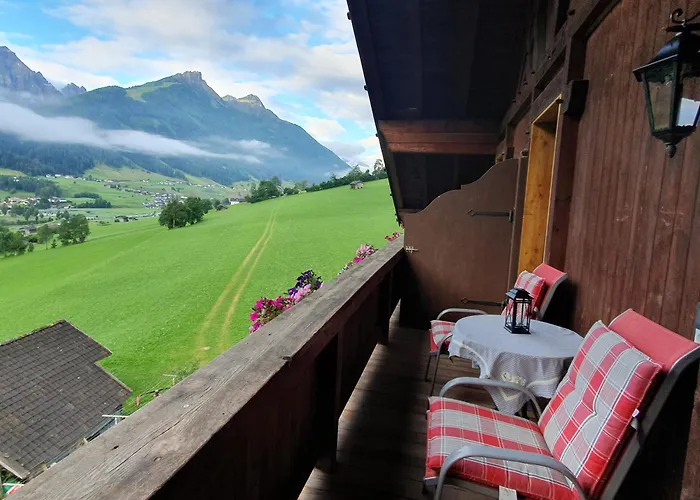 Omesbergerhof ノイシュティフト・イム・シュトゥーバイタール